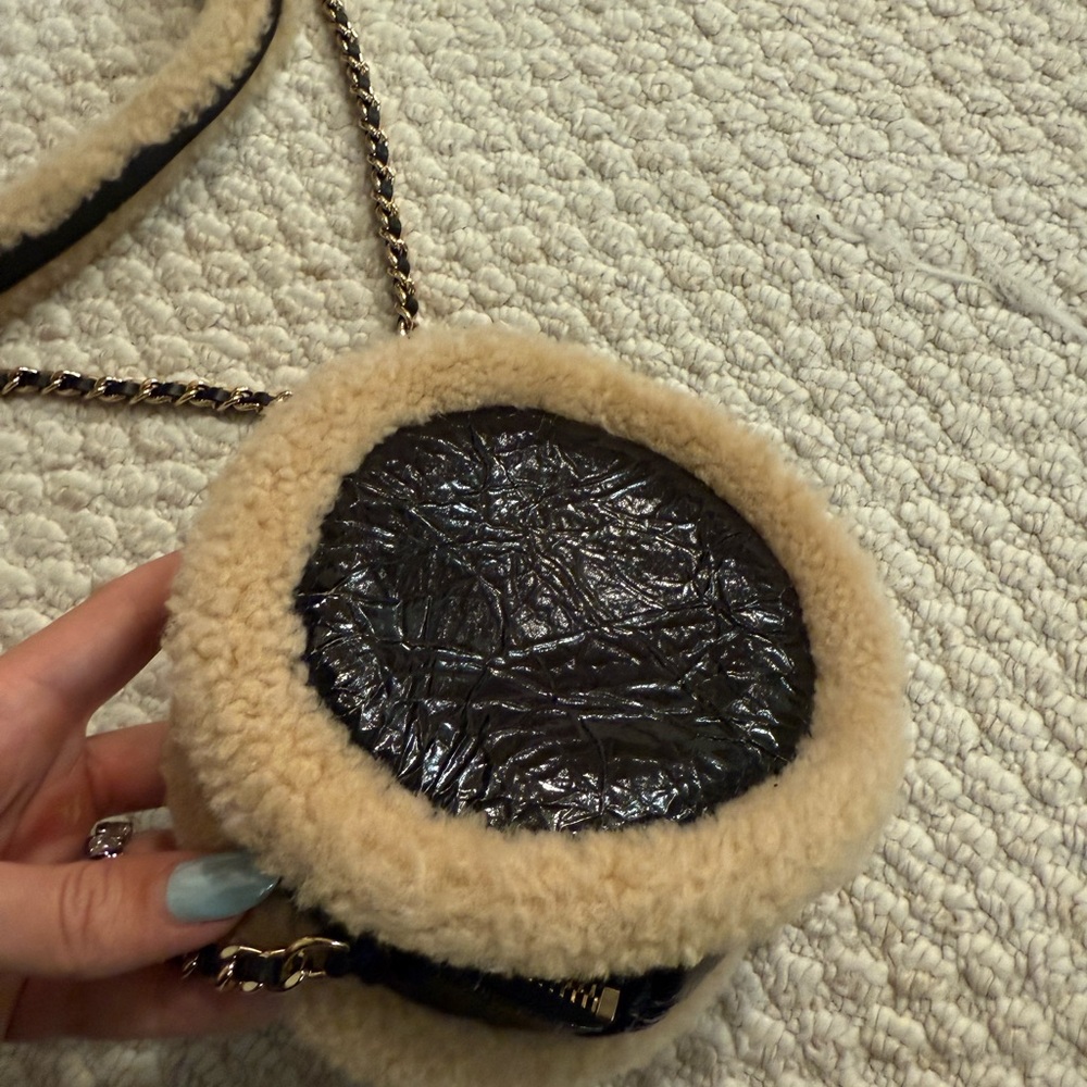 CHANEL Beige and Black Shearling Crossbody Bag - Picture 6 of 11